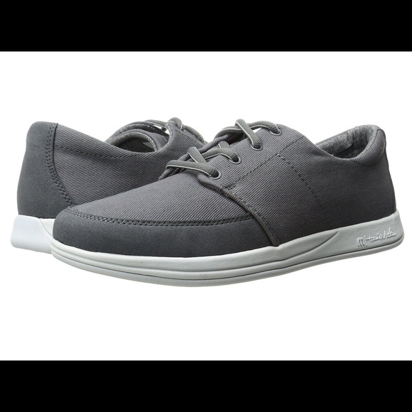 Travis Mathew Other - NWT Travis Mathew Gray Burwell shoe